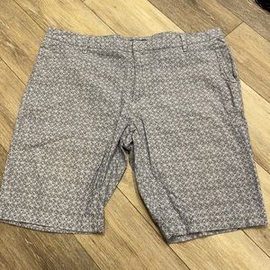 Kenneth Cole shorts 38 men’s